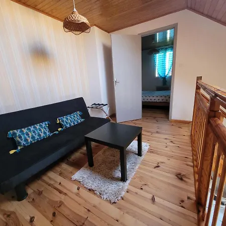 Nyaraló Maison Proche Viaduc De Garabit *