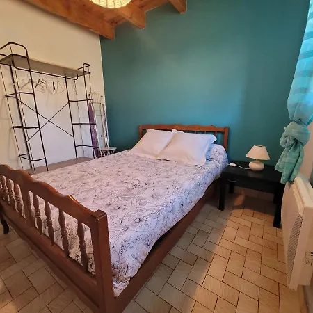 Nyaraló Maison Proche Viaduc De Garabit Loubaresse